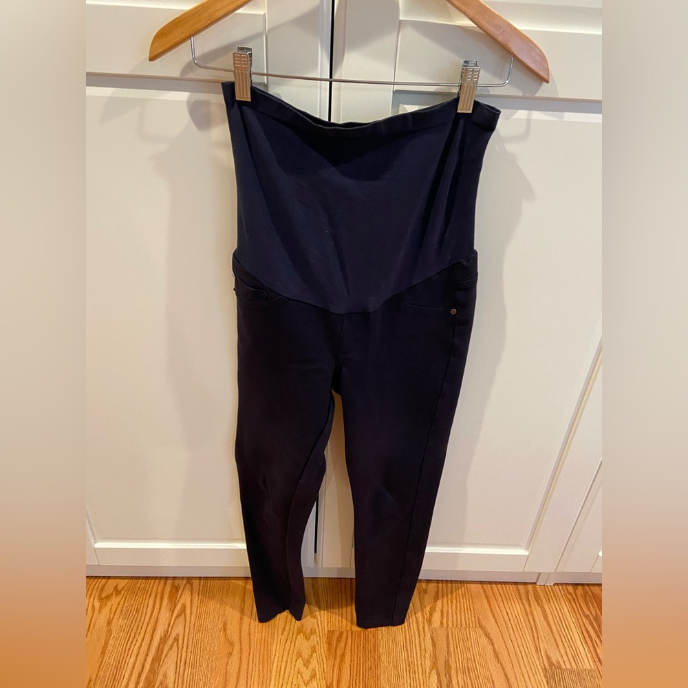 Navy Maternity Leggings from A Pea in the Pod XS